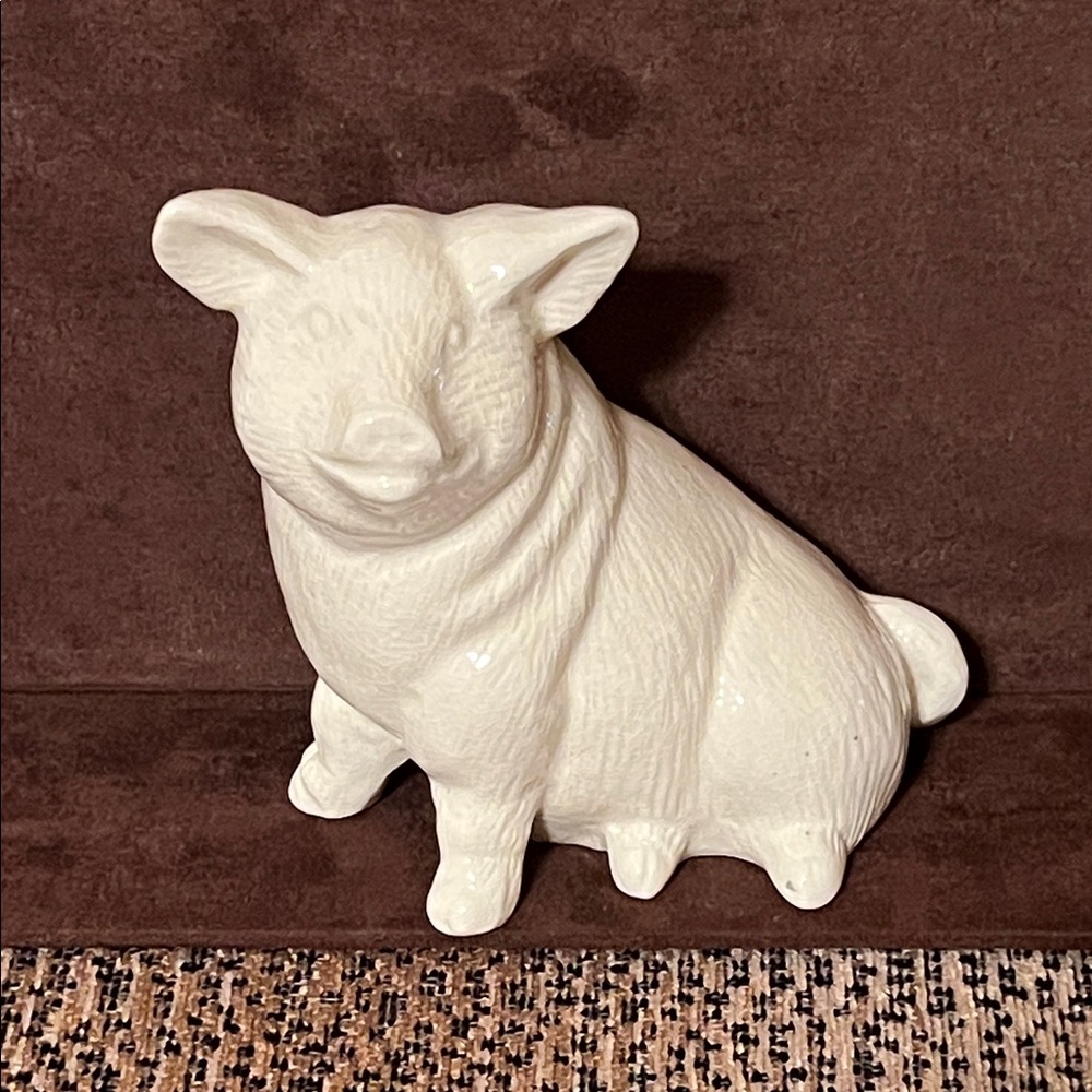 Charming Cream Ceramic Pig 🐖 Figurine